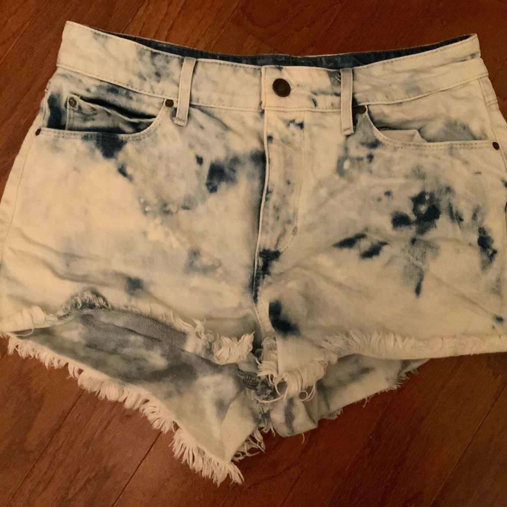 Guess women’s jean shorts